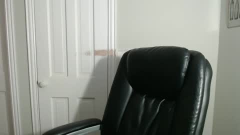 Snapshot of jeb5150 chatting on 12-07-24, 03:47 JE online show from 12-07-24, 03:47