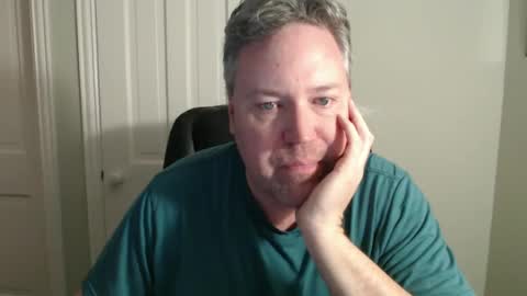 Snapshot of jeb5150 chatting on 12-18-24, 05:48 JE online show from 12-18-24, 05:48