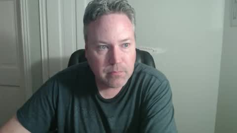 Snapshot of jeb5150 chatting on 10-29-25, 02:58 JE online show from 10-29-25, 02:58