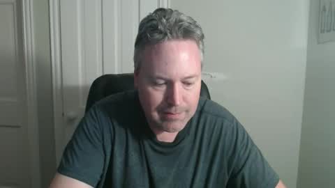 Snapshot of jeb5150 chatting on 11-07-25, 03:06 JE online show from 11-07-25, 03:06