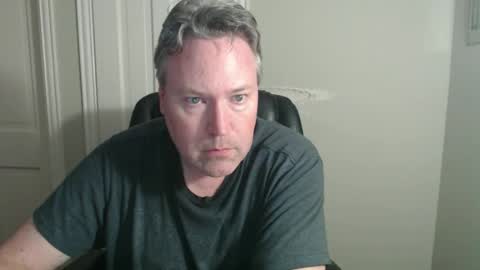 Snapshot of jeb5150 chatting on 01-08-26, 04:04 JE online show from 01-08-26, 04:04