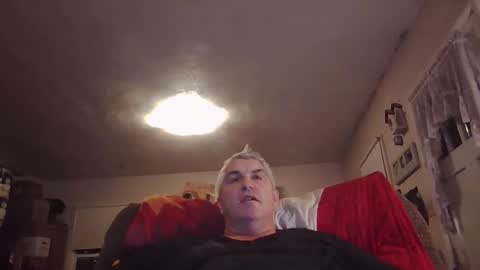Snapshot of jecko71 chatting on 12-30-24, 01:58 dadbody71 online show from 12-30-24, 01:58