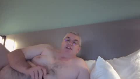 Snapshot of jecko71 chatting on 01-26-25, 08:03 dadbody71 online show from 01-26-25, 08:03