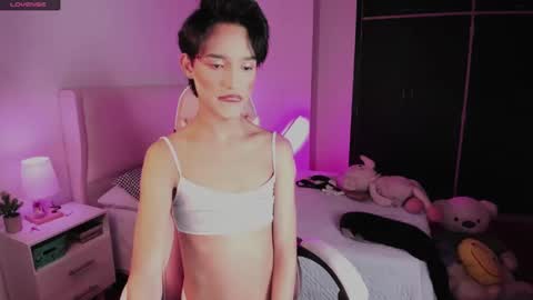  J E V D  online show from 10-16-25, 04:35