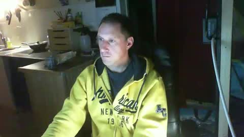 Snapshot of jef74700 chatting on 12-07-24, 03:47 Jrme online show from 12-07-24, 03:47