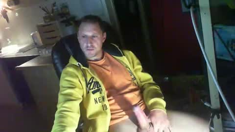 Snapshot of jef74700 chatting on 12-13-24, 04:22 Jrme online show from 12-13-24, 04:22