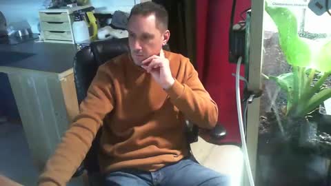 Snapshot of jef74700 chatting on 12-27-24, 08:13 Jrme online show from 12-27-24, 08:13