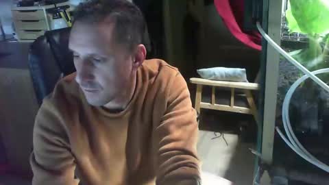 Snapshot of jef74700 chatting on 01-07-25, 06:48 Jrme online show from 01-07-25, 06:48