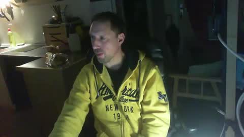 Snapshot of jef74700 chatting on 01-11-25, 04:16 Jrme online show from 01-11-25, 04:16