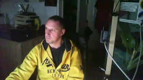 Snapshot of jef74700 chatting on 01-23-25, 05:24 Jrme online show from 01-23-25, 05:24
