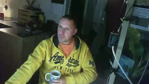 Snapshot of jef74700 chatting on 01-25-25, 04:45 Jrme online show from 01-25-25, 04:45