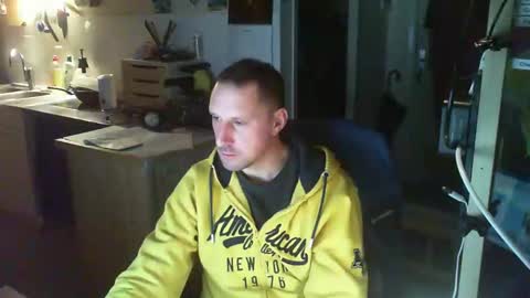 Snapshot of jef74700 chatting on 01-27-25, 05:03 Jrme online show from 01-27-25, 05:03