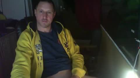 Snapshot of jef74700 chatting on 02-09-25, 04:36 Jrme online show from 02-09-25, 04:36