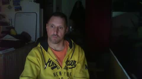 Snapshot of jef74700 chatting on 02-13-25, 04:32 Jrme online show from 02-13-25, 04:32
