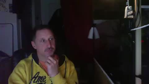 Snapshot of jef74700 chatting on 02-23-25, 12:30 Jrme online show from 02-23-25, 12:30