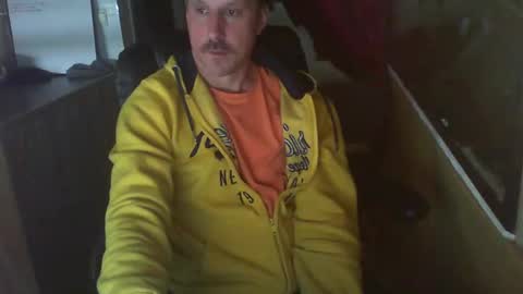 Snapshot of jef74700 chatting on 03-02-25, 05:23 Jrme online show from 03-02-25, 05:23