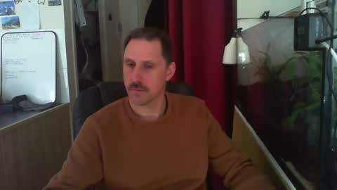 Snapshot of jef74700 chatting on 03-07-25, 08:45 Jrme online show from 03-07-25, 08:45