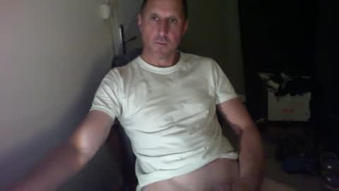 Snapshot of jef74700 chatting on 04-22-26, 11:12 Jrme online show from 04-22-26, 11:12