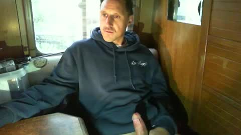 Snapshot of jef74700 chatting on 05-15-26, 05:36 Jrme online show from 05-15-26, 05:36