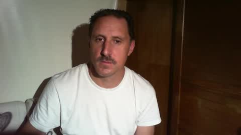 Snapshot of jef74700 chatting on 05-26-26, 05:03 Jrme online show from 05-26-26, 05:03