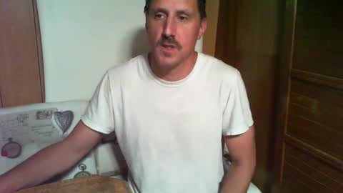 Snapshot of jef74700 chatting on 05-29-26, 05:49 Jrme online show from 05-29-26, 05:49