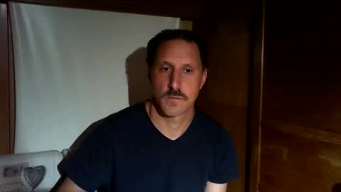 Snapshot of jef74700 chatting on 06-04-26, 05:35 Jrme online show from 06-04-26, 05:35