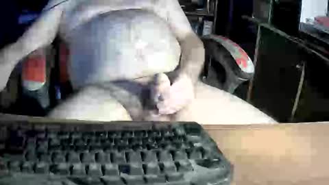 Snapshot of jeff_40962 chatting on 12-18-25, 01:33 Jeffrey Sinclair online show from 12-18-25, 01:33