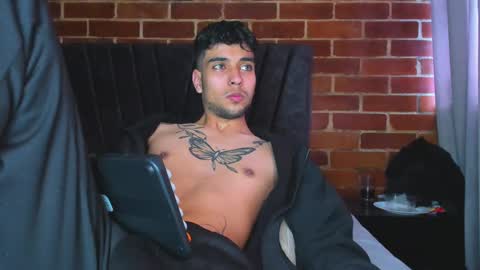 jei online show from 11-23-25, 01:22