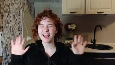 Snapshot of jelly_cherry chatting on 06-10-26, 09:03 Emily online show from 06-10-26, 09:03