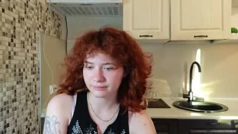 Snapshot of jelly_cherry chatting on 07-31-26, 02:44 Emily online show from 07-31-26, 02:44