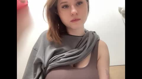 Snapshot of jelly_gum chatting on 01-05-25, 11:48 Inna online show from 01-05-25, 11:48