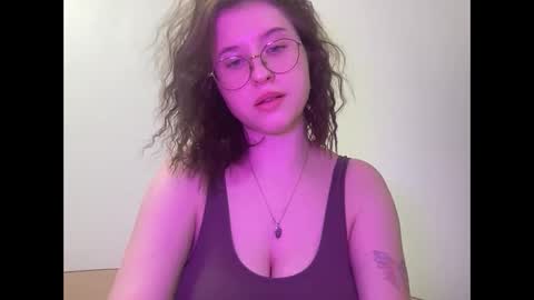 Snapshot of jelly_gum chatting on 01-22-25, 02:14 Inna online show from 01-22-25, 02:14