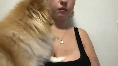 Snapshot of jelly_gum chatting on 09-09-25, 01:32 Inna online show from 09-09-25, 01:32