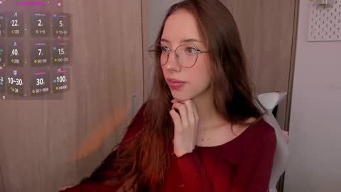 Snapshot of jelly_w5 chatting on 02-28-25, 05:26 Jelly online show from 02-28-25, 05:26