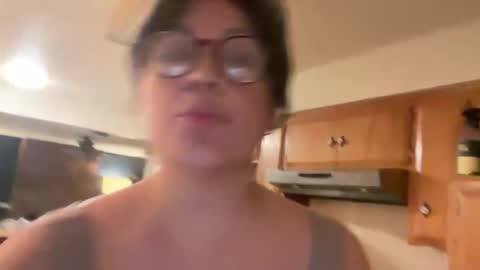 Snapshot of jellybeanin chatting on 11-27-25, 11:12 Jelli online show from 11-27-25, 11:12