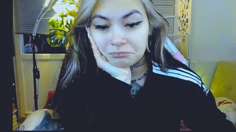 Snapshot of jelyaa chatting on 12-08-24, 11:46 Jelya online show from 12-08-24, 11:46