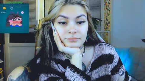 Snapshot of jelyaa chatting on 12-18-24, 02:06 Jelya online show from 12-18-24, 02:06