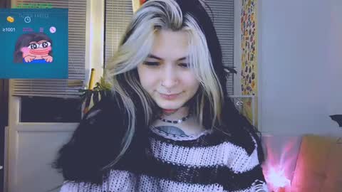 Snapshot of jelyaa chatting on 12-19-24, 02:24 Jelya online show from 12-19-24, 02:24