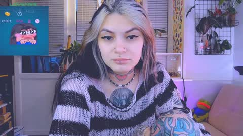 Snapshot of jelyaa chatting on 02-05-25, 12:49 Jelya online show from 02-05-25, 12:49