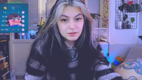 Snapshot of jelyaa chatting on 02-08-25, 11:44 Jelya online show from 02-08-25, 11:44