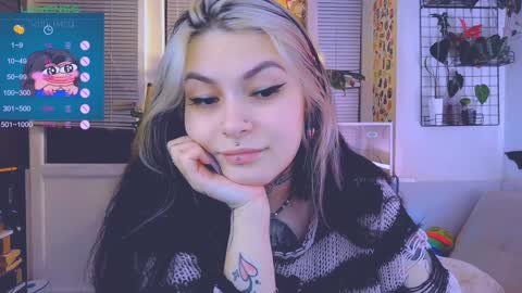 Snapshot of jelyaa chatting on 02-08-25, 05:50 Jelya online show from 02-08-25, 05:50