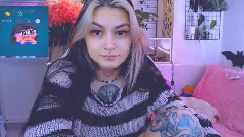 Snapshot of jelyaa chatting on 02-17-25, 12:48 Jelya online show from 02-17-25, 12:48