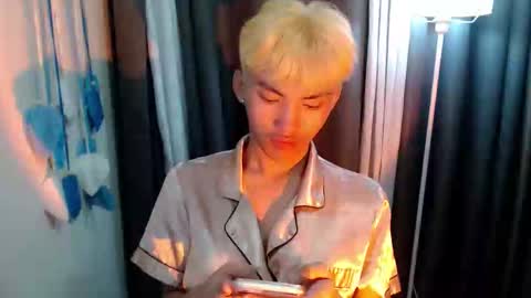 Snapshot of jemart_urnaughtboy chatting on 06-06-26, 06:45 jemart_urnaughtboy online show from 06-06-26, 06:45