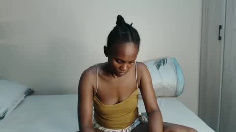 Snapshot of jemimaaam chatting on 04-14-26, 10:05 Jemmi online show from 04-14-26, 10:05