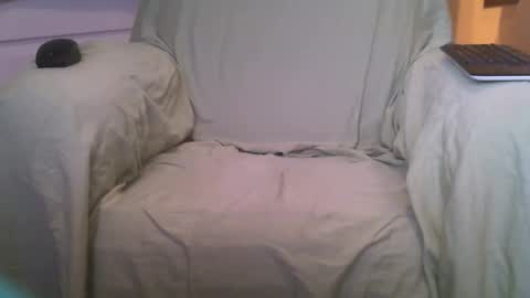 jemmy10708 online show from 10-05-25, 12:42