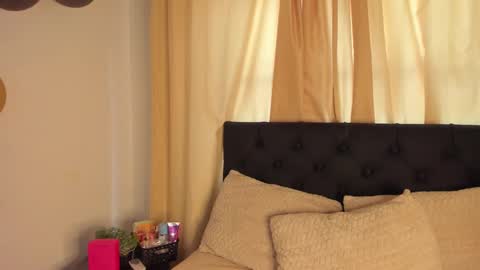 jeniferpowell_nm online show from 10-07-25, 08:50