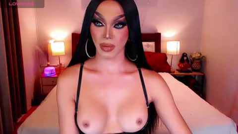 Queen Jenifer online show from 12-17-24, 09:27