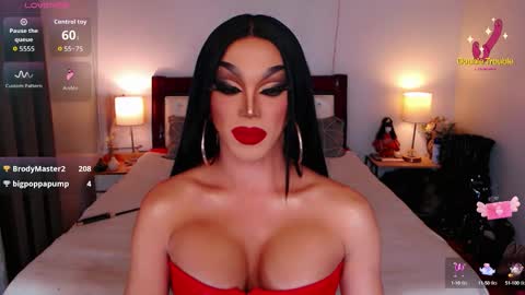 Queen Jenifer online show from 09-22-25, 03:41