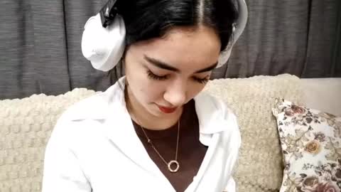 Jenifer online show from 09-15-25, 07:19