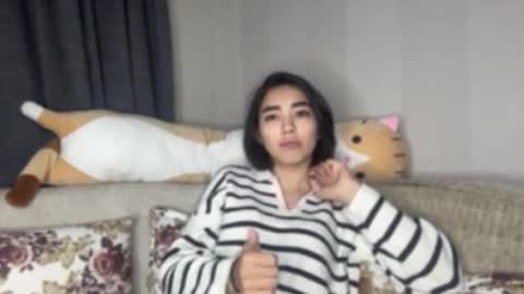 Jenifer online show from 10-10-25, 04:06